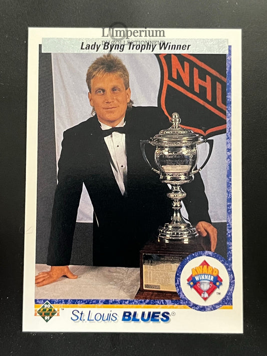 203. Brett Hull (Byng) Upper Deck 1990-91 Hockey Card
