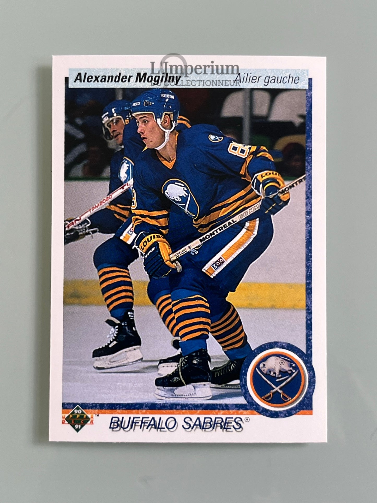 24. Alexander Mogilny RC Upper Deck 1990-91 French Hockey Card